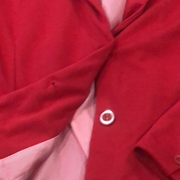 Red work blazer. - Picture 3 of 5